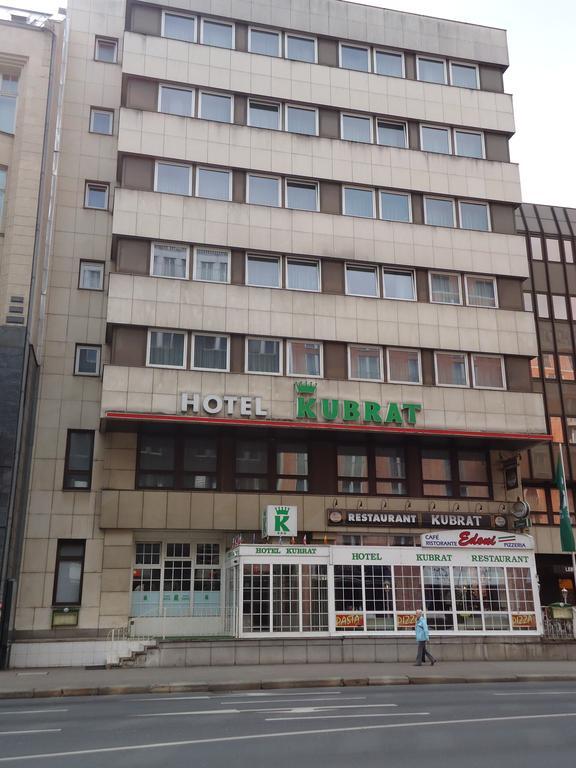 Hotel Kubrat Am Checkpoint Charlie Berlin Exterior foto